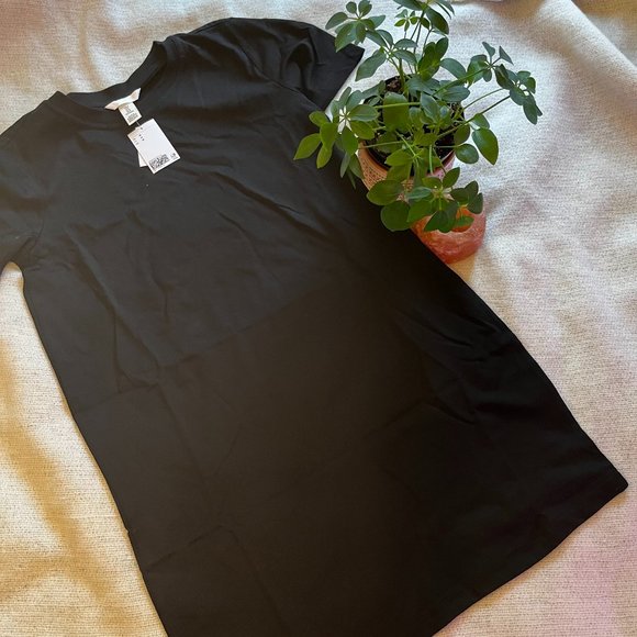 NWT H&M Black TShirt Dress Medium - Picture 1 of 3
